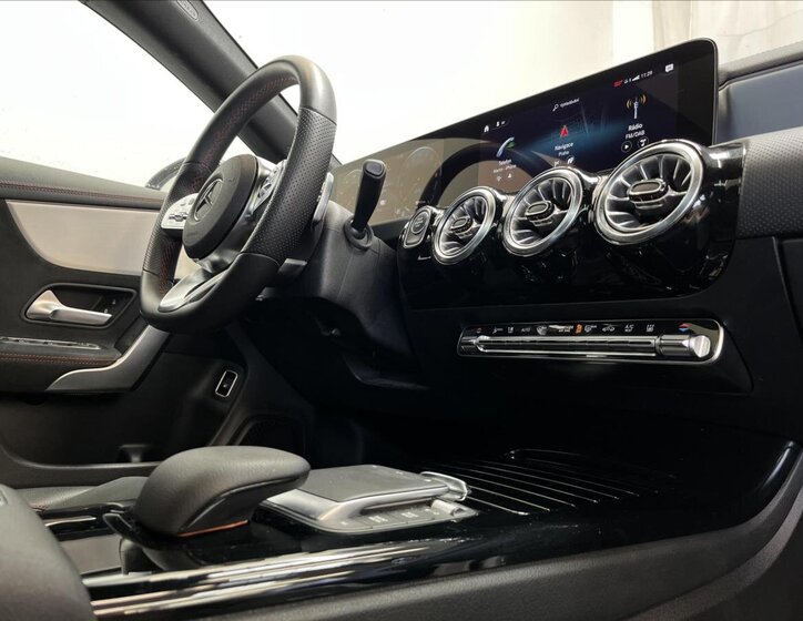 Mercedes-Benz CLA 16