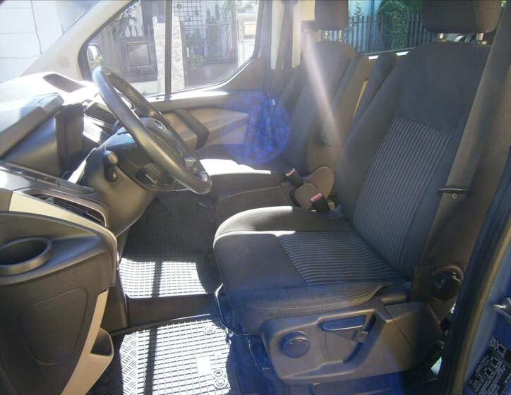 Ford Tourneo Custom VAN / Minibus 2,2 l 92 kw