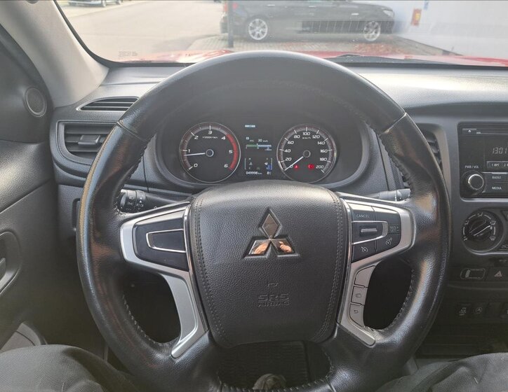 Mitsubishi L200 30