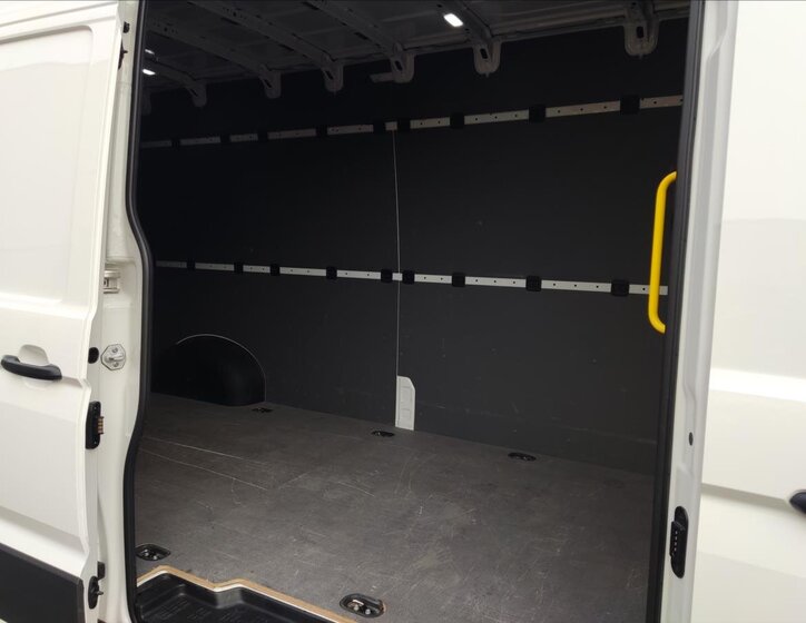 Volkswagen Crafter 22