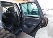 Volkswagen Touareg SUV / Terénní 3,0 l 180 kw