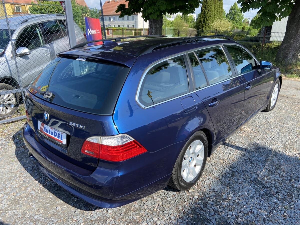 BMW Řada 5 Kombi 3,0 l 145 kw