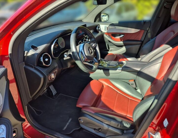 Mercedes-Benz GLC Hatchback 2,0 l 180 kw