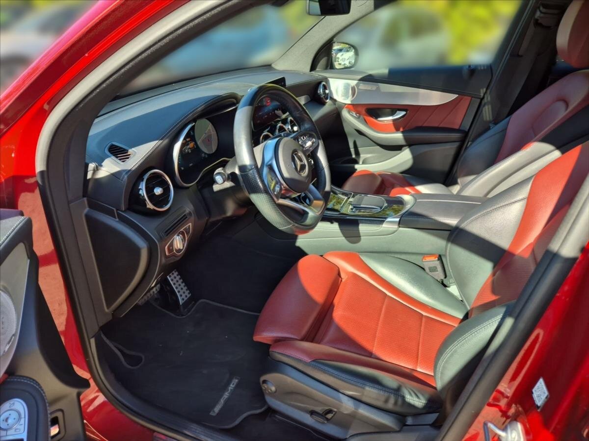 Mercedes-Benz GLC Hatchback 2,0 l 180 kw