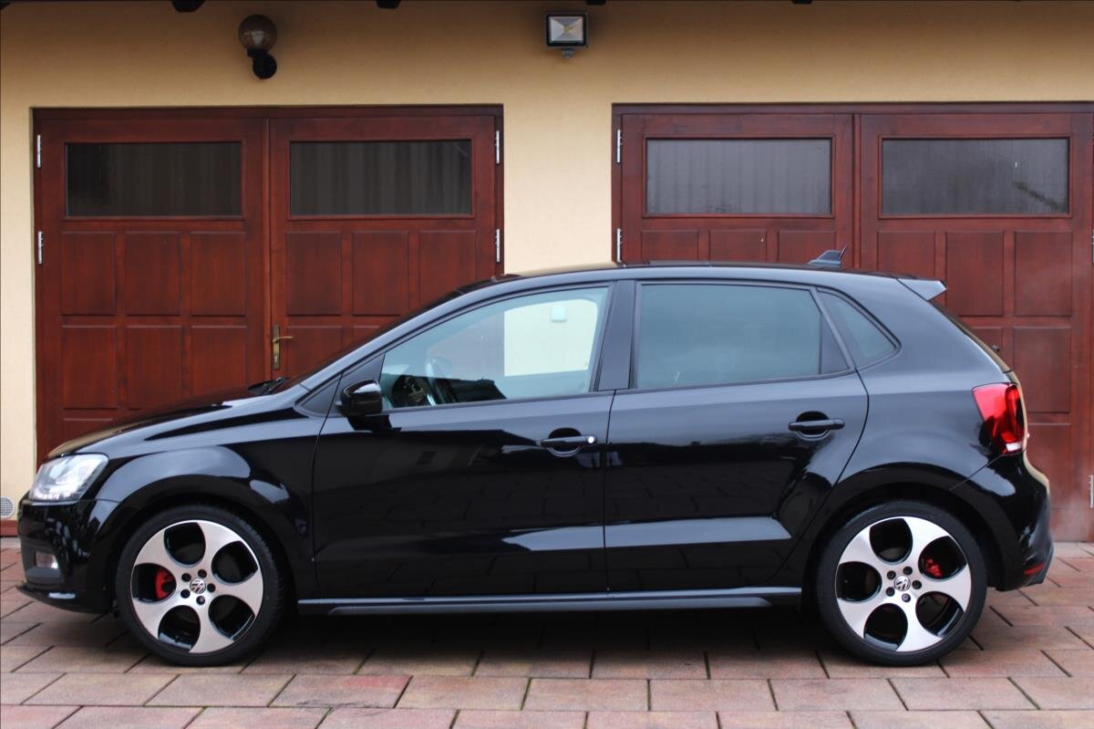 Volkswagen Polo Hatchback 1,4 l 132 kw