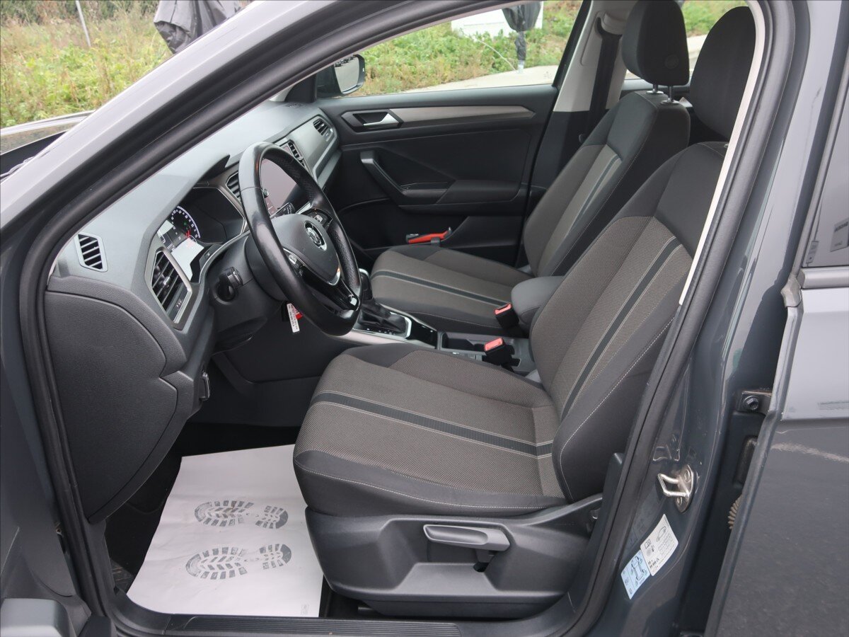 Volkswagen T-Roc SUV 1,5 l 110 kw