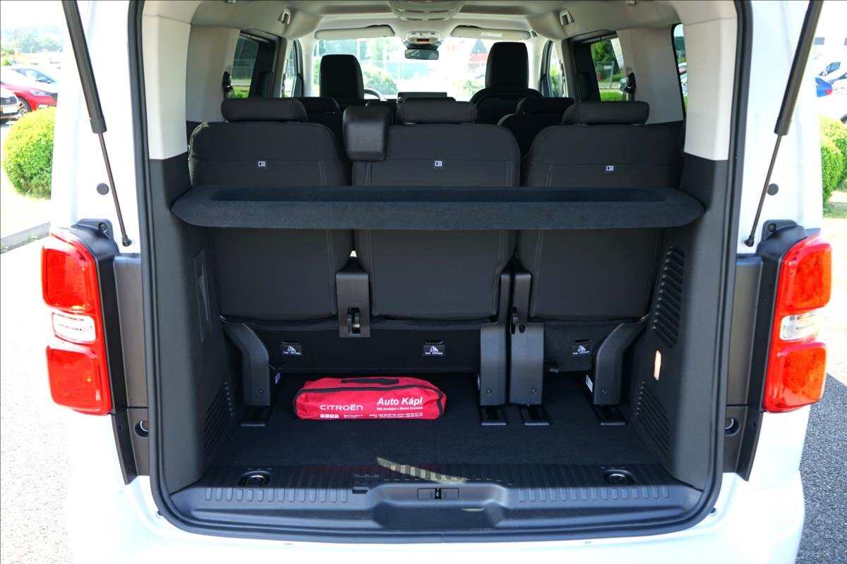 Citroën SpaceTourer MPV 2,2 l 110 kw