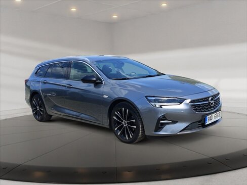 Opel Insignia Kombi 2,0 l 128 kw