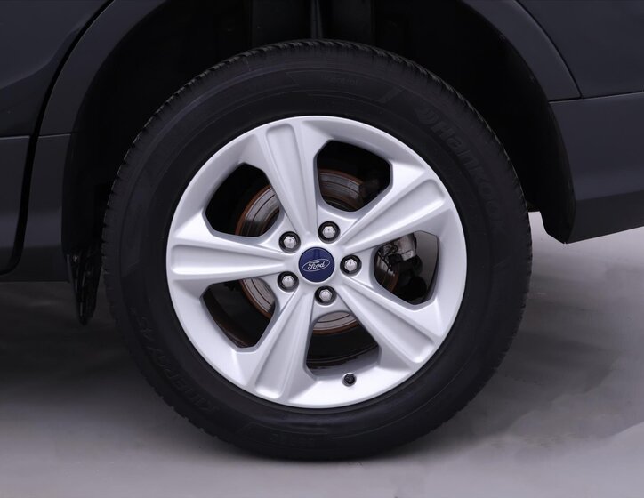 Ford Kuga SUV / Terénní 2,0 l 103 kw