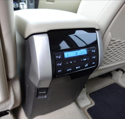 Toyota Land Cruiser 36