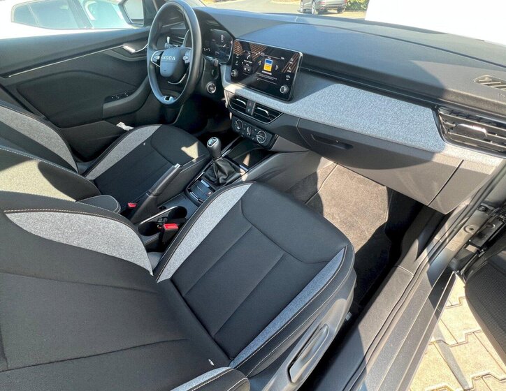 Škoda Scala Hatchback 1,0 l 85 kw