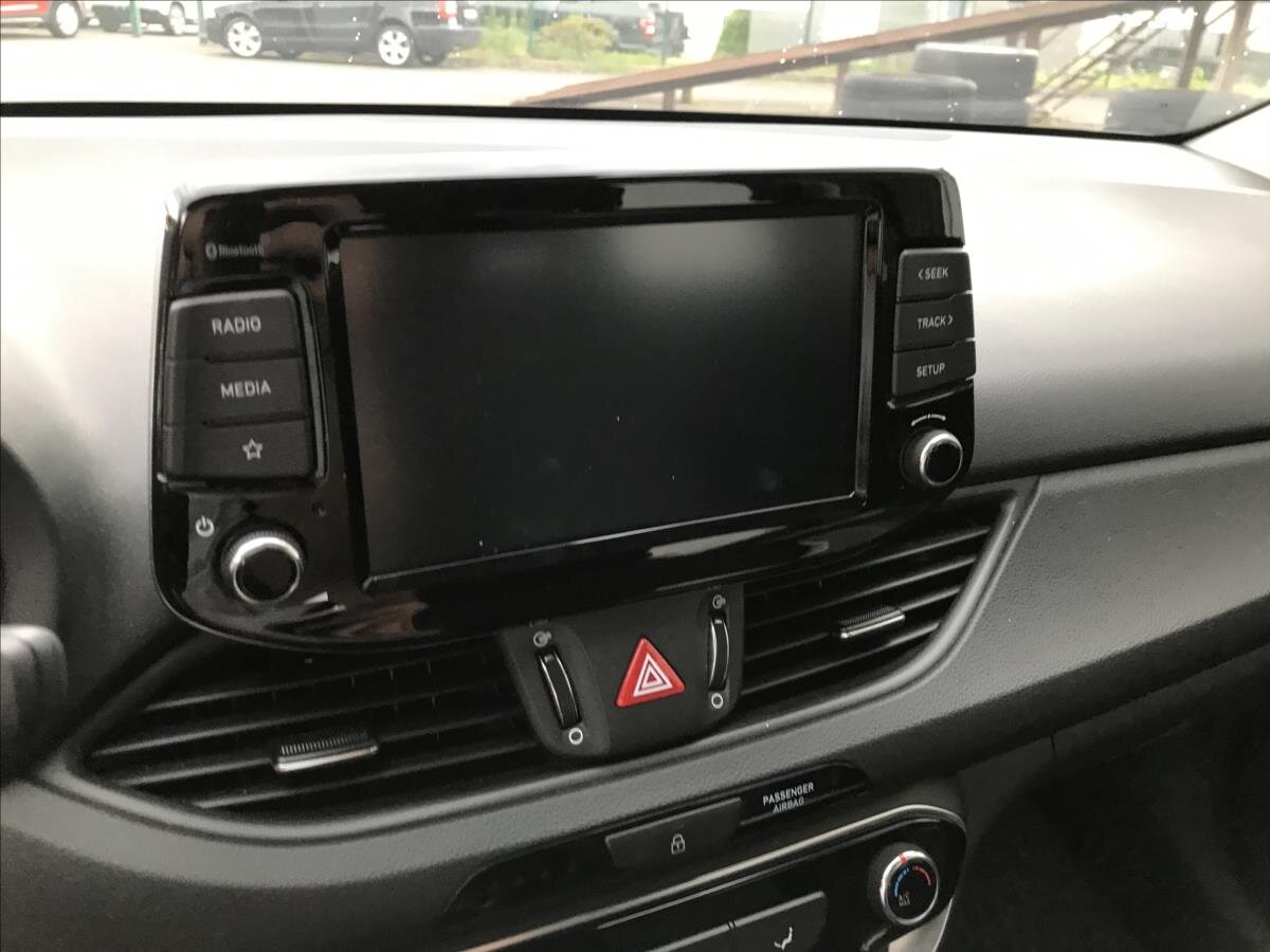 Hyundai i30 Kombi 998,0 88 kw