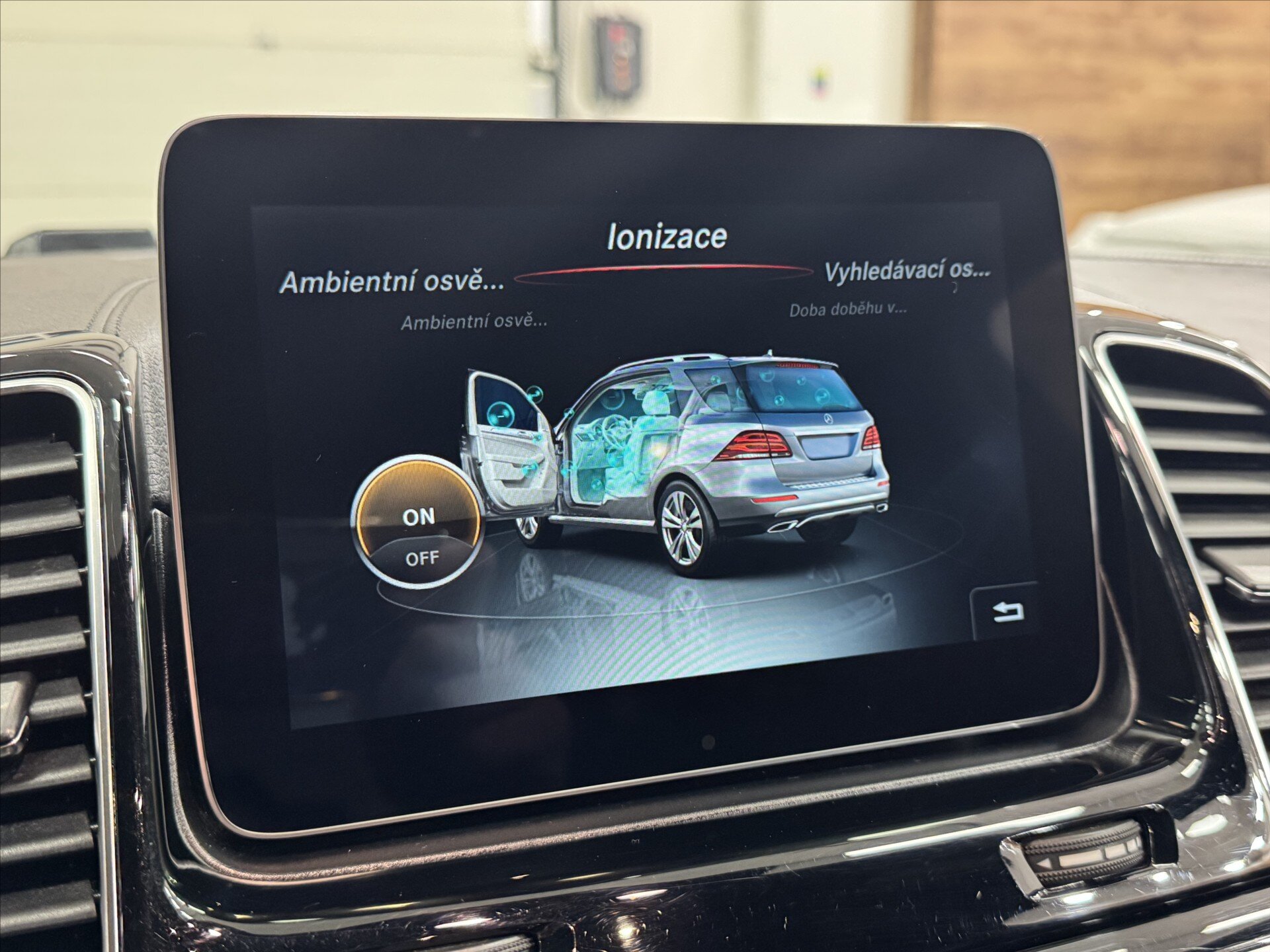 Mercedes-Benz GLE SUV 3,0 l 270 kw