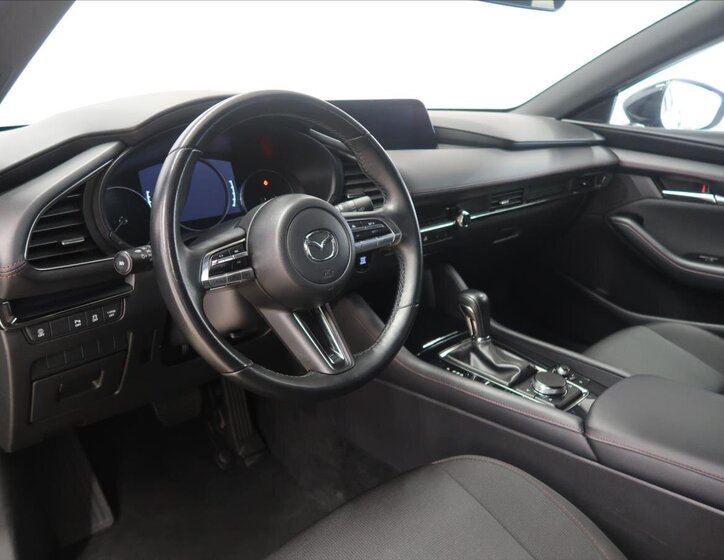 Mazda 3 Hatchback 2,0 l 110 kw