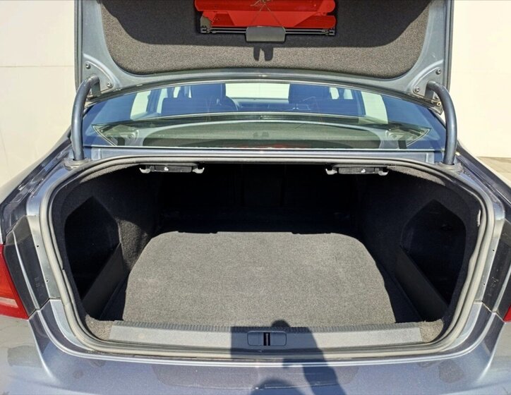 Volkswagen Passat Sedan 1,4 l 110 kw