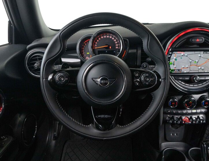 Mini Cooper Hatchback 2,0 l 141 kw