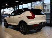 Volvo XC40 SUV / Terénní 2,0 l 140 kw