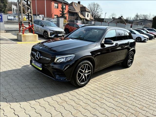 Mercedes-Benz GLC SUV / Terénní 3,0 l 270 kw