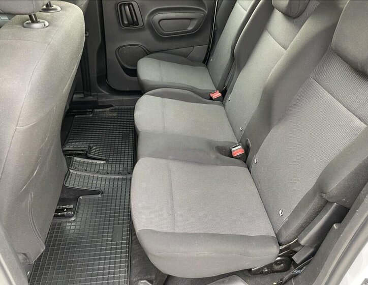 Peugeot Rifter Sedan / Limuzína 1,5 l 75 kw