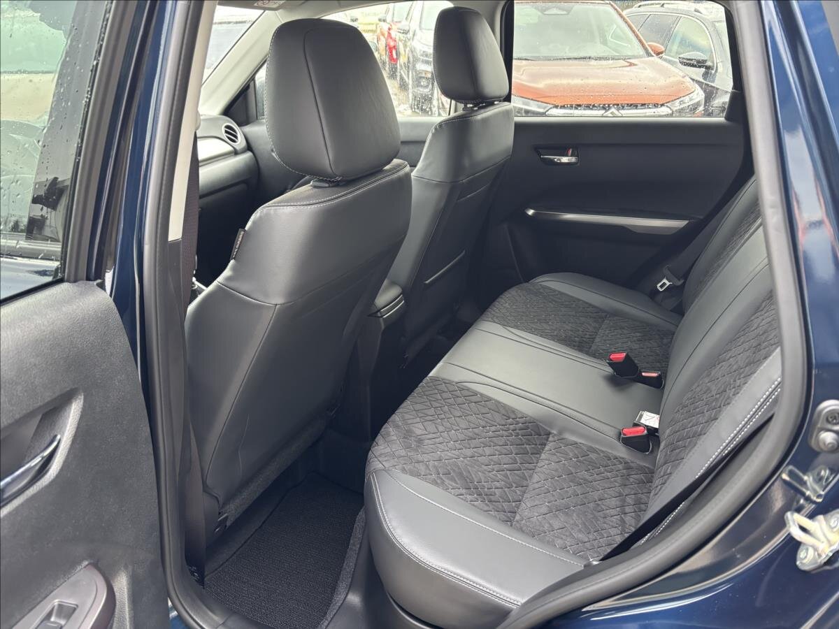 Suzuki Vitara SUV / Terénní 1,4 l 81 kw