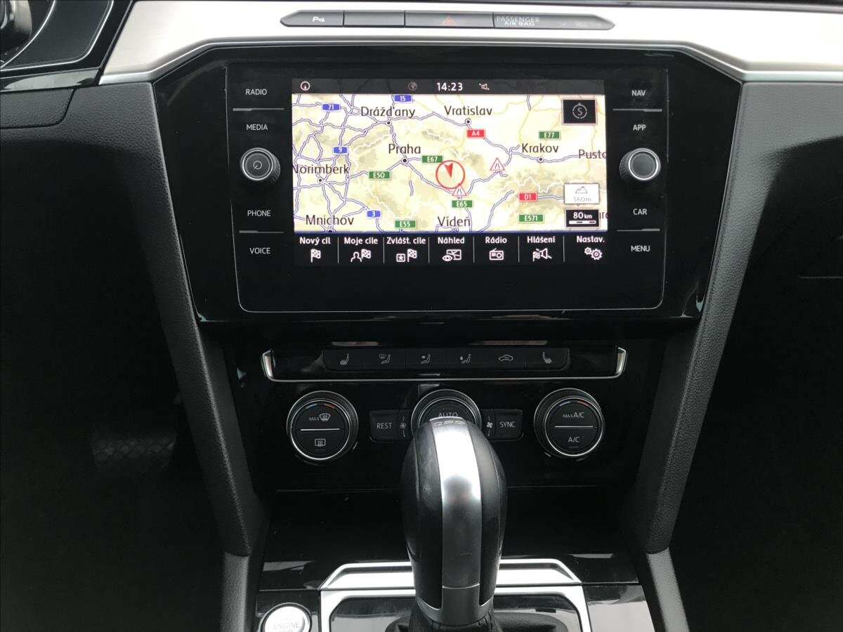 Volkswagen Passat Kombi 2,0 l 140 kw