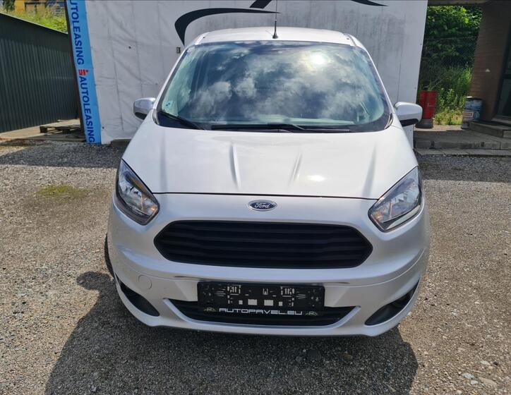 Ford Tourneo Courier 2