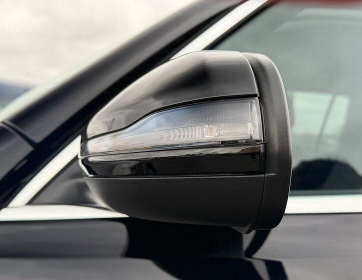 Mercedes-Benz GLB SUV / Terénní 2,0 l 110 kw