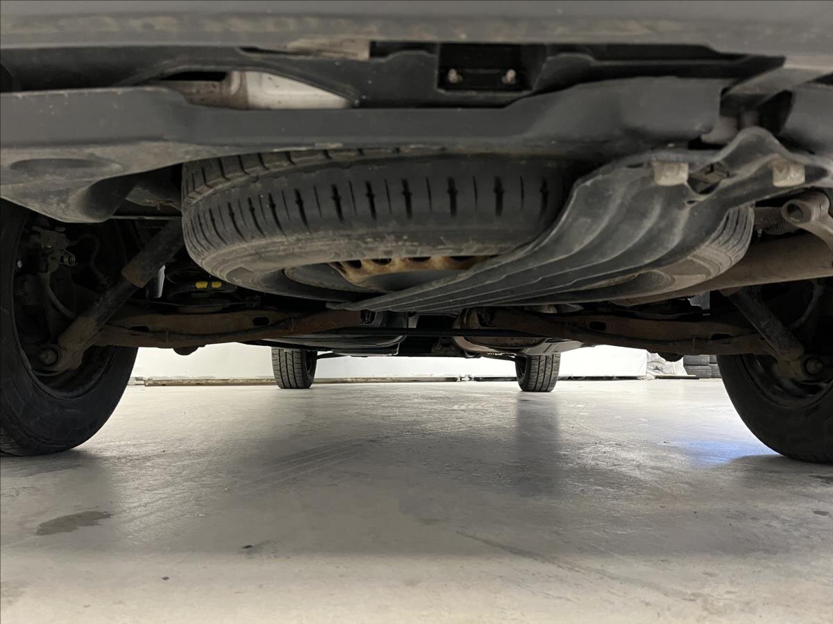 Volkswagen Transporter Skříň 2,0 l 75 kw