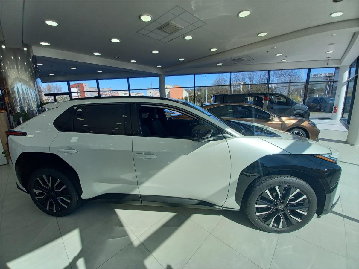 Toyota bZ4X SUV / Terénní 0,0 252 kw