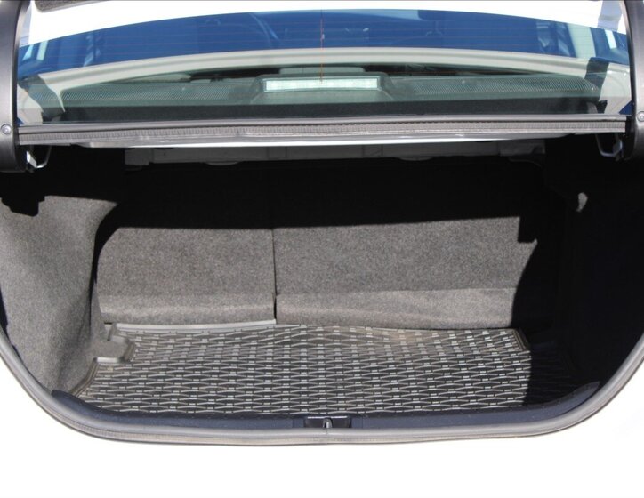 Toyota Corolla Sedan 1,6 l 97 kw