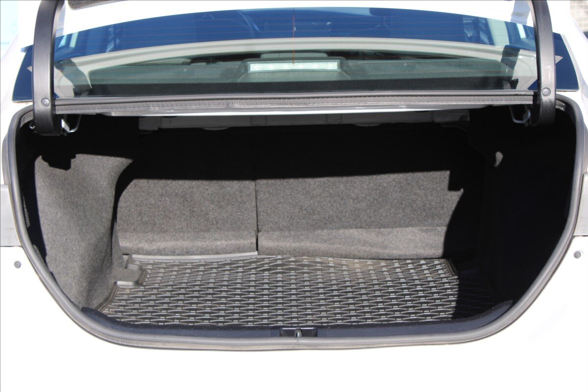 Toyota Corolla Sedan 1,6 l 97 kw