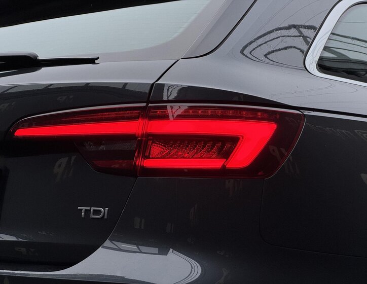 Audi A4 Kombi 2,0 l 140 kw