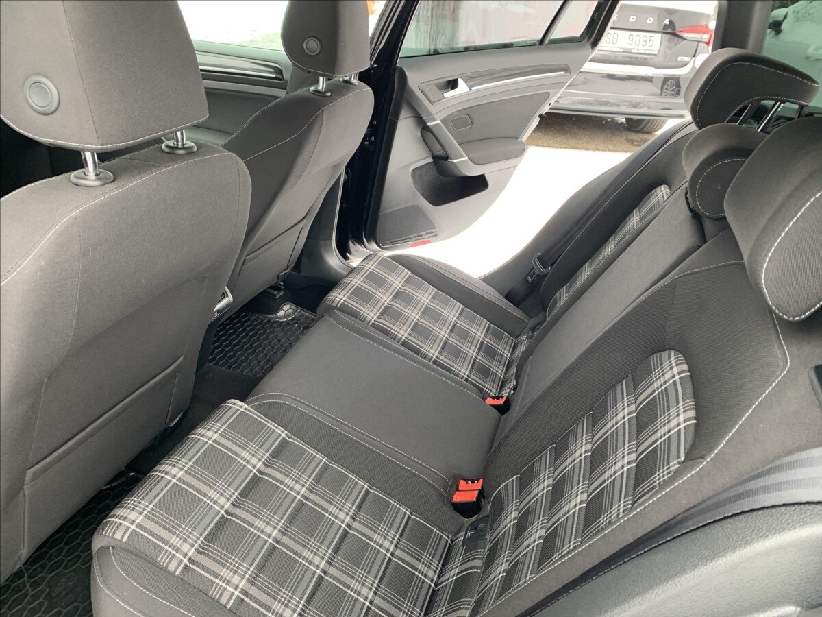 Volkswagen Golf Kombi 2,0 l 135 kw