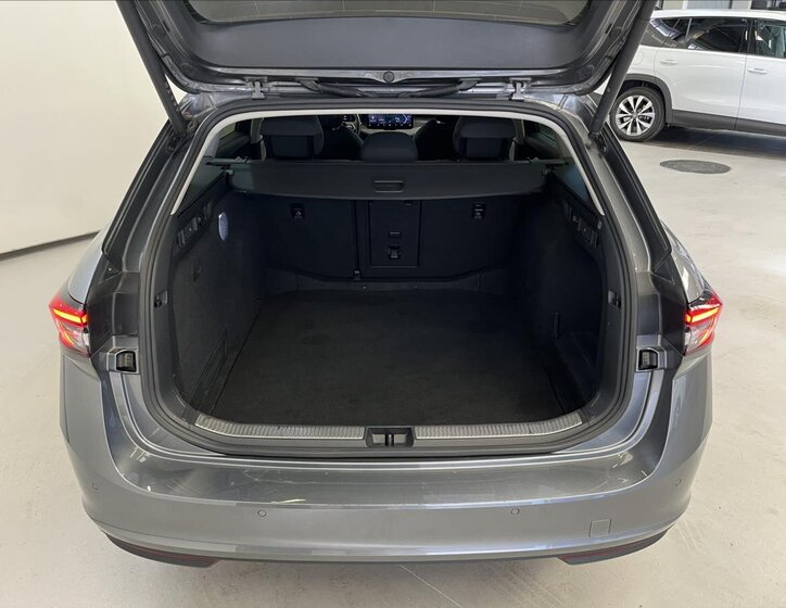 Škoda Superb Kombi 2,0 l 110 kw