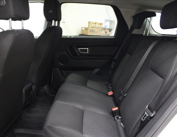 Land Rover Discovery Sport 14