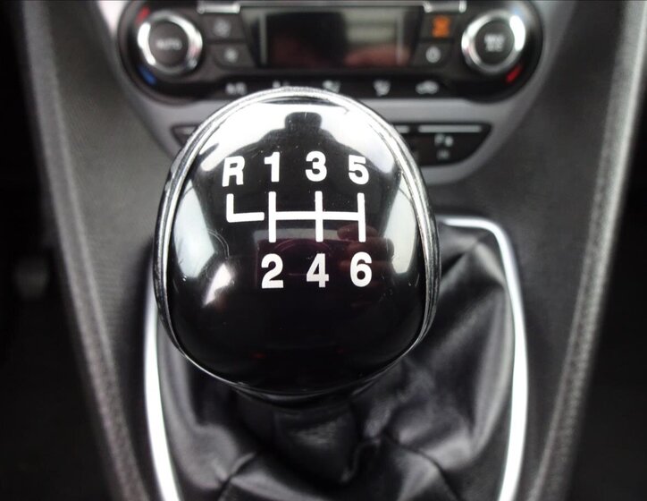 Ford Tourneo Connect MPV 998,0 74 kw