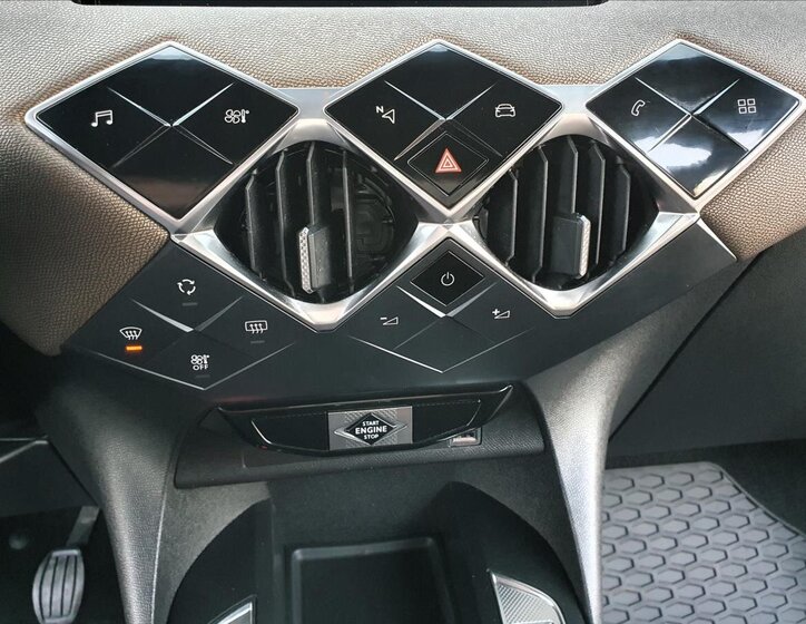 DS Automobiles DS3 Crossback 36