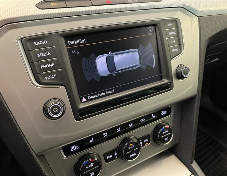 Volkswagen Passat Kombi 2,0 l 140 kw