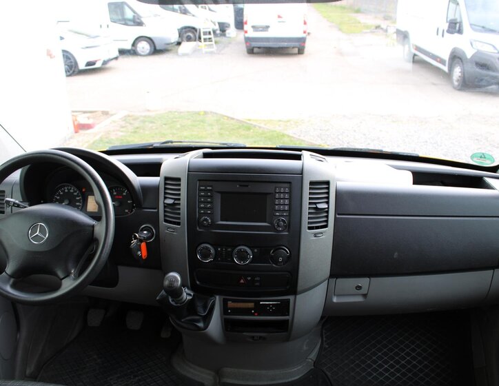 Mercedes-Benz Sprinter Užitková 2,1 l 120 kw