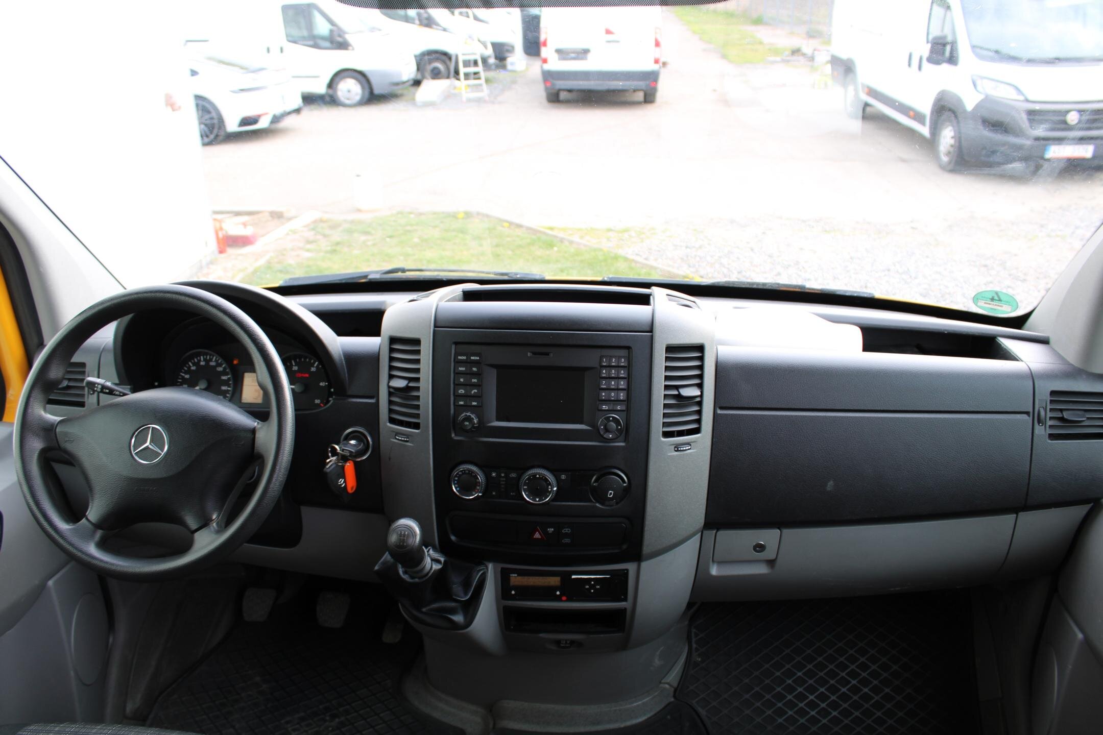 Mercedes-Benz Sprinter Užitková 2,1 l 120 kw