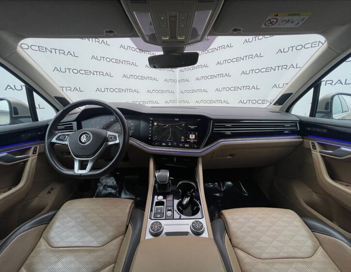 Volkswagen Touareg SUV / Terénní 3,0 l 210 kw