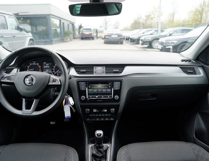 Škoda Rapid Sedan / Limuzína 999,0 70 kw