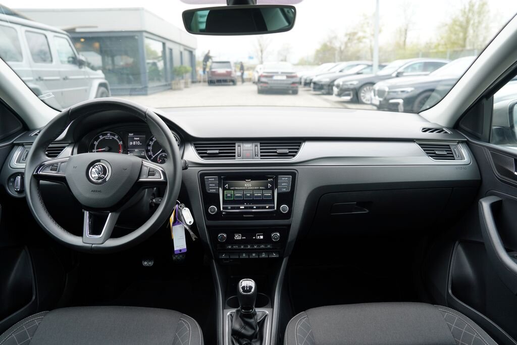 Škoda Rapid Sedan / Limuzína 999,0 70 kw