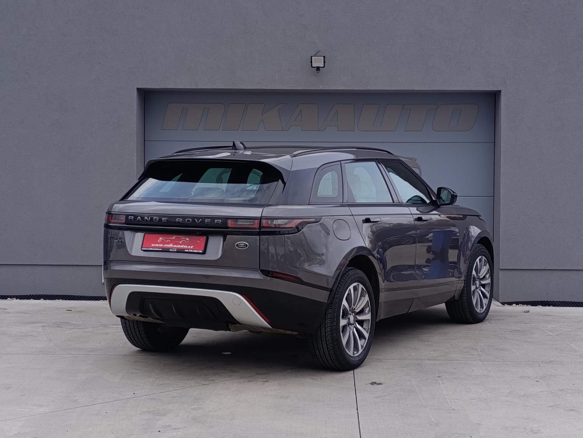Land Rover Range Rover Velar SUV / Terénní 2,0 l 184 kw