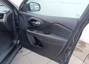 Jeep Cherokee SUV 3,2 l 200 kw