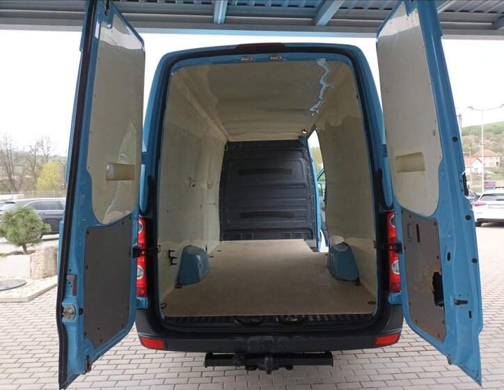 Volkswagen Crafter Skříň 2,0 l 120 kw