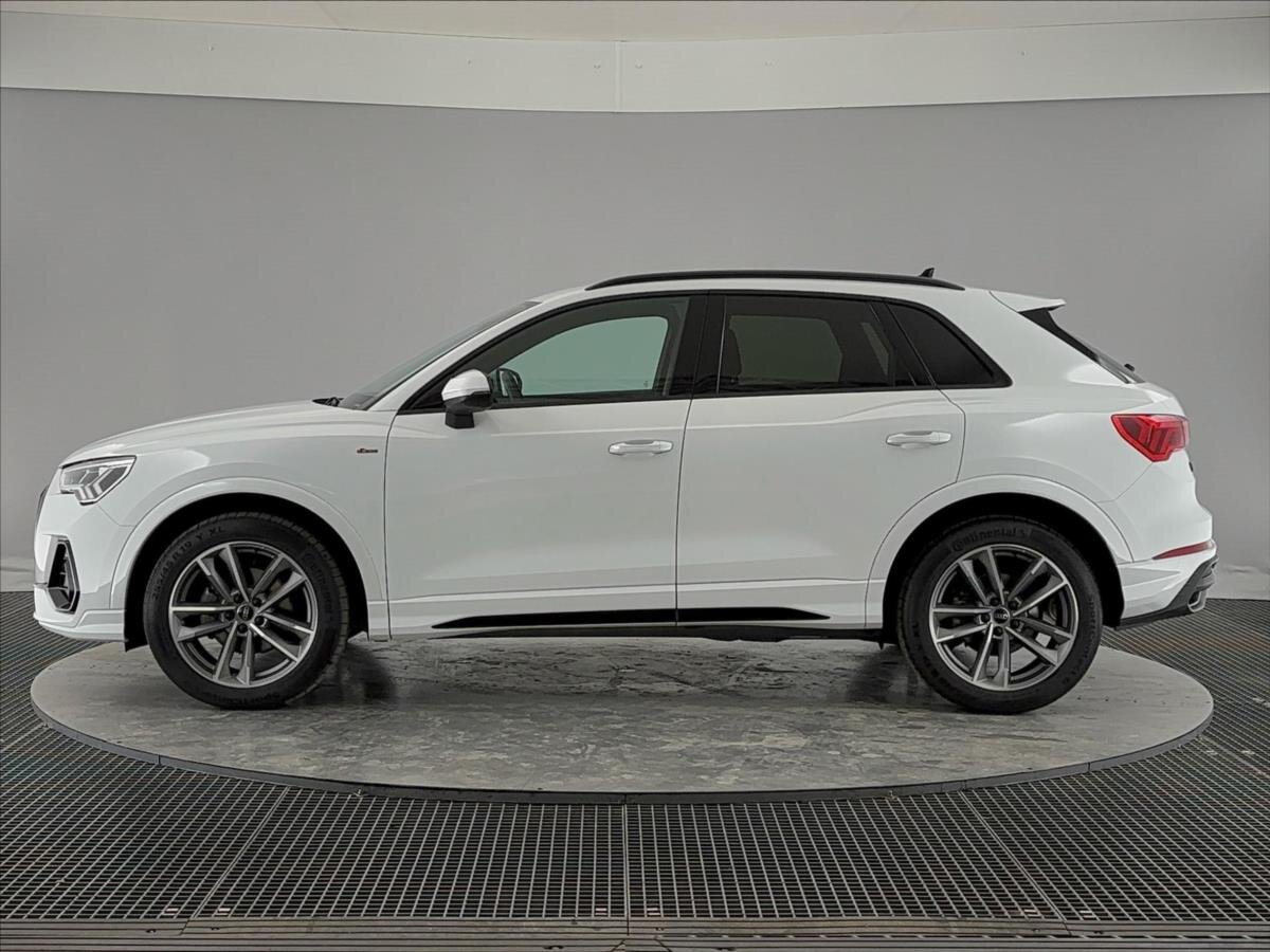 Audi Q3 SUV / Terénní 1,5 l 110 kw