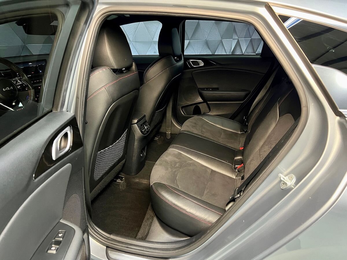 KIA Pro_Ceed Kombi 1,6 l 150 kw