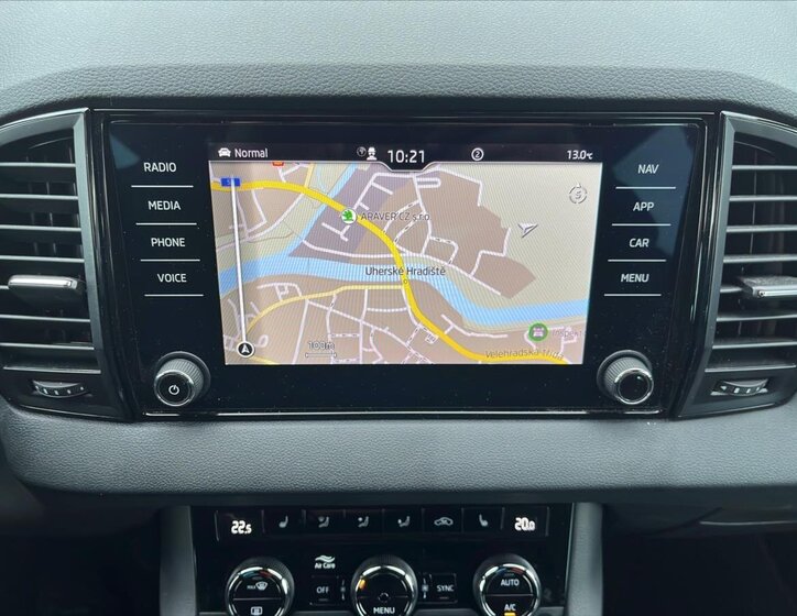 Škoda Karoq SUV / Terénní 1,5 l 110 kw