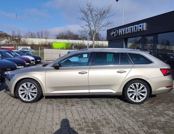 Škoda Superb Kombi 1,5 l 110 kw